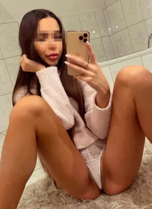 проститутка Каролина, 22, Березники